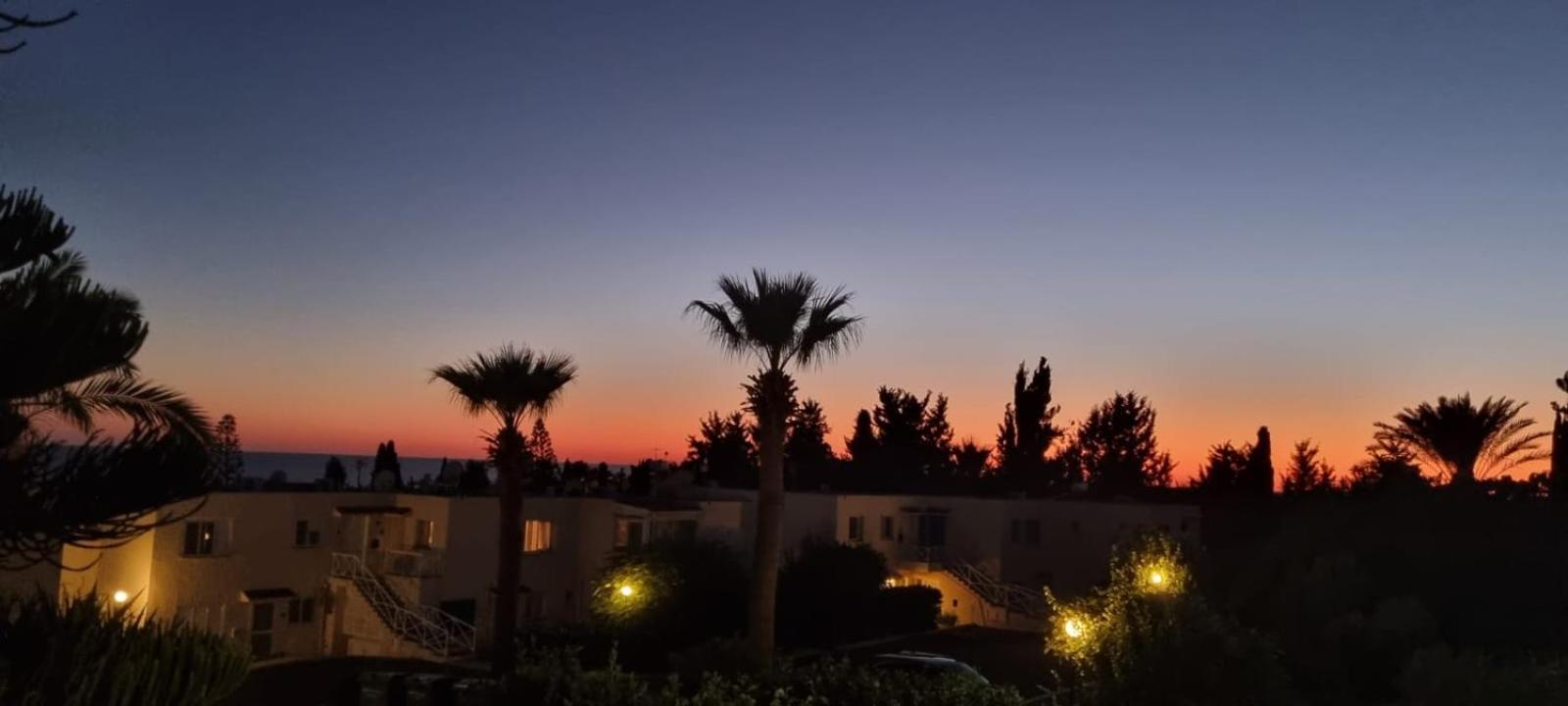 Modern Seaview Townhouse In Coral Bay (Adults Only) Apartment Peyia Exterior foto